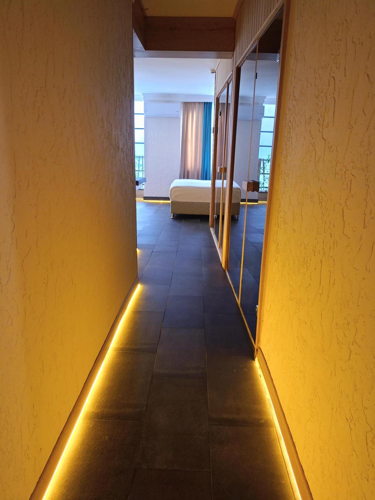 Privado Hotel 3*